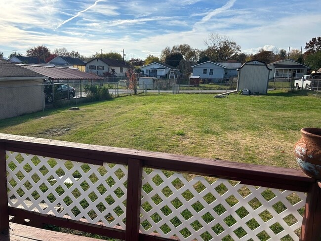 Building Photo - 2 Bedroom / 1 Bath Home Kingsport TN