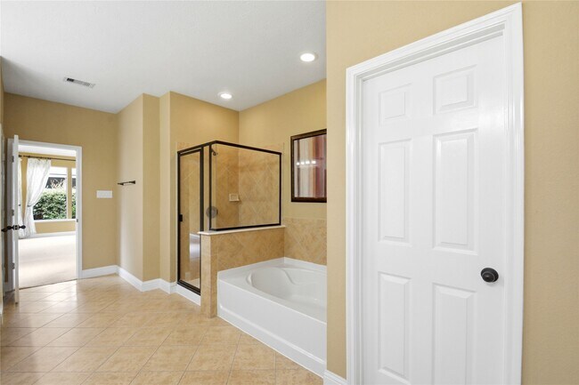 Building Photo - 11119 Hayden Falls Dr
