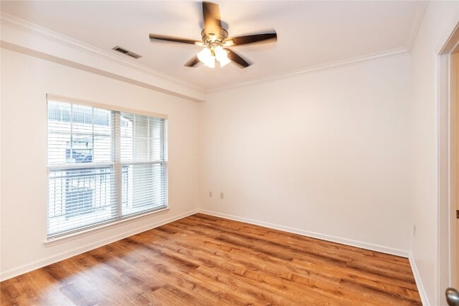 Building Photo - 1270 Strassner Dr