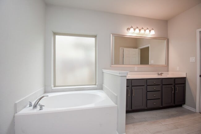 Building Photo - 23602 Acerola Tree Ct