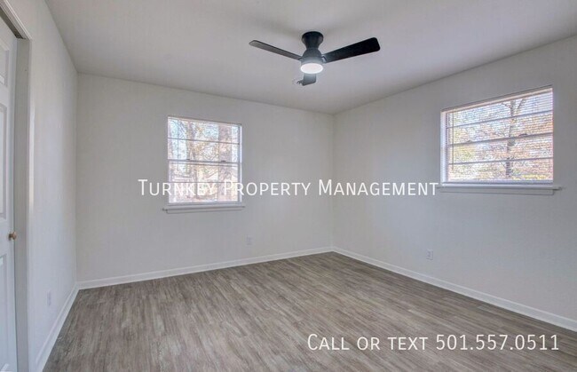 Building Photo - 5821 Freeland Dr