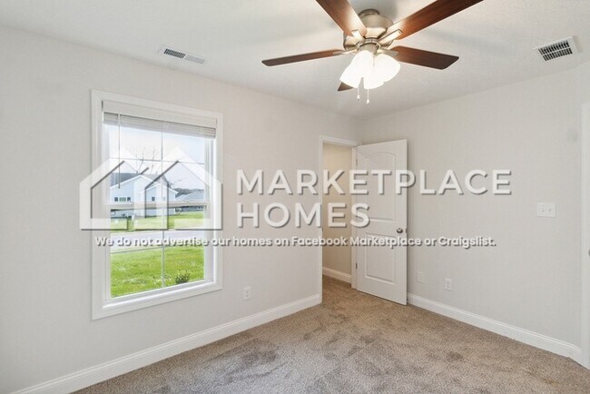 Building Photo - 441 Deluth Dr