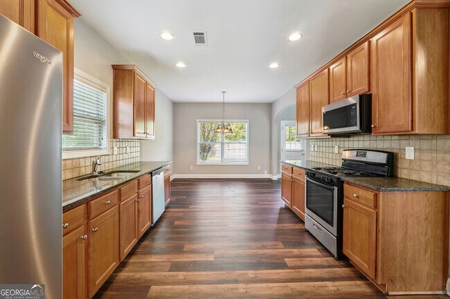 Building Photo - 405 Ashley Ln