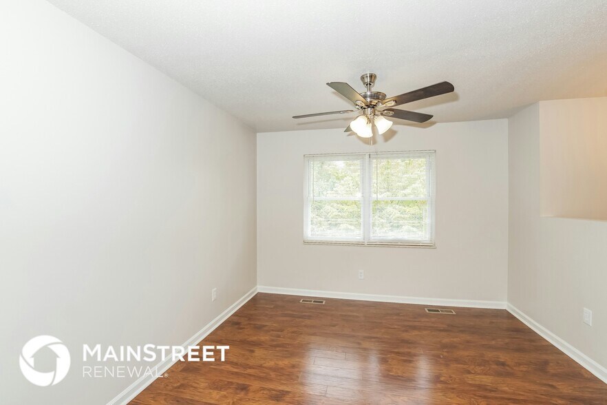 Building Photo - 5622 Aloha Ave