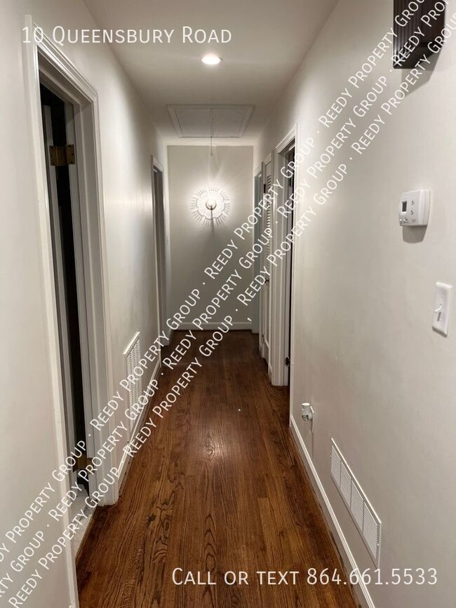 Building Photo - $500.00 off the  1st full months rent!  Gr...