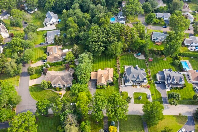 Building Photo - 926 Norgate Dr