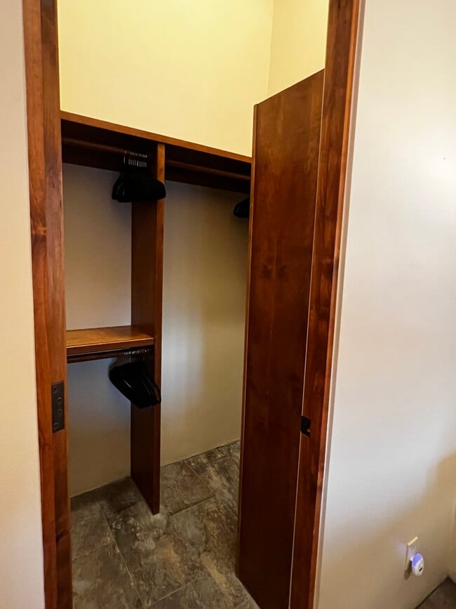 Building Photo - 46 Cattle Dr