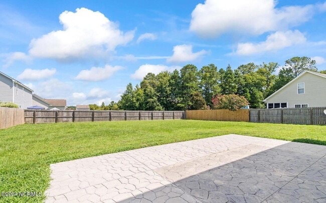 Building Photo - 303 Elk Ct