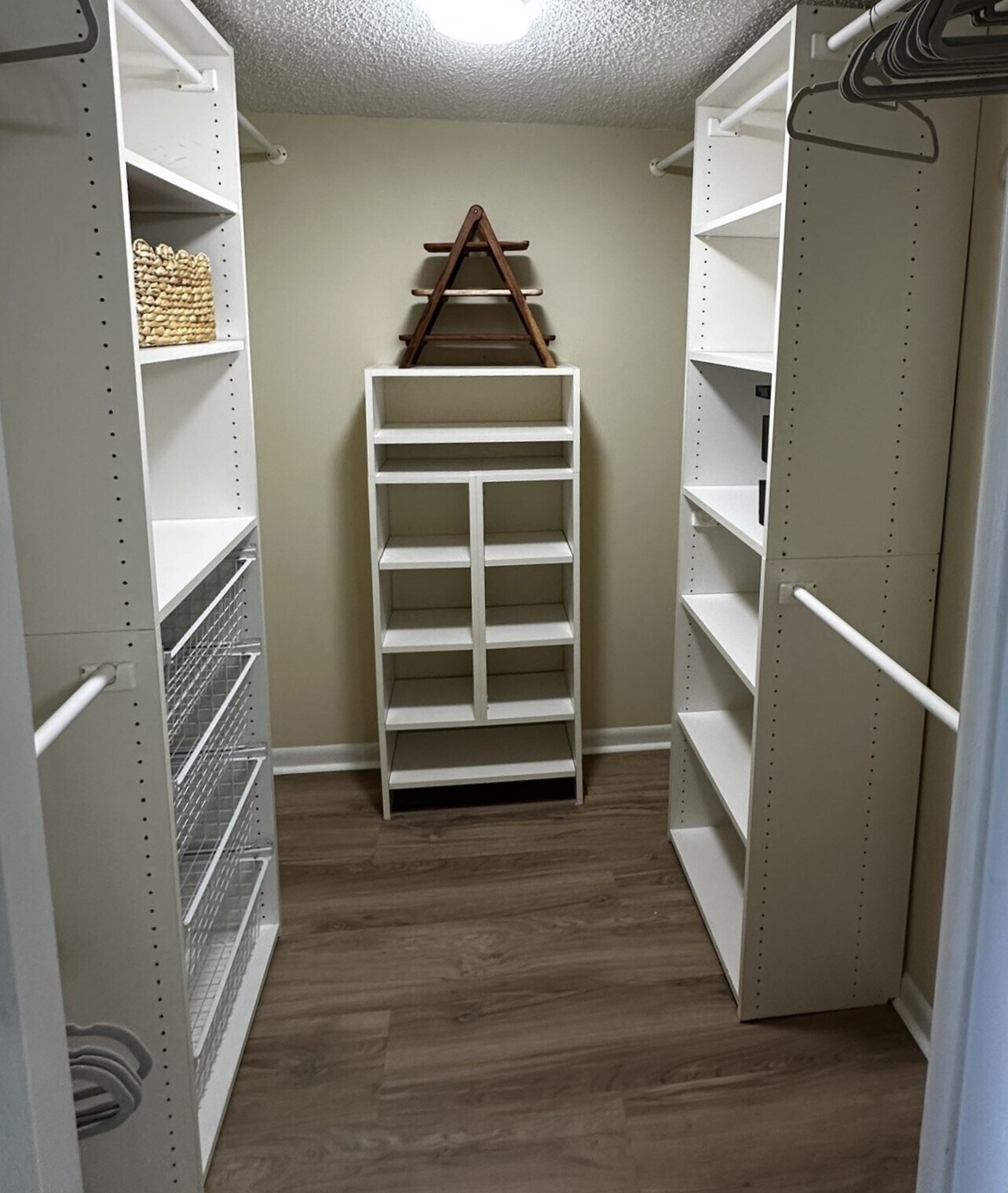 Building Photo - 200 S Banana River Blvd