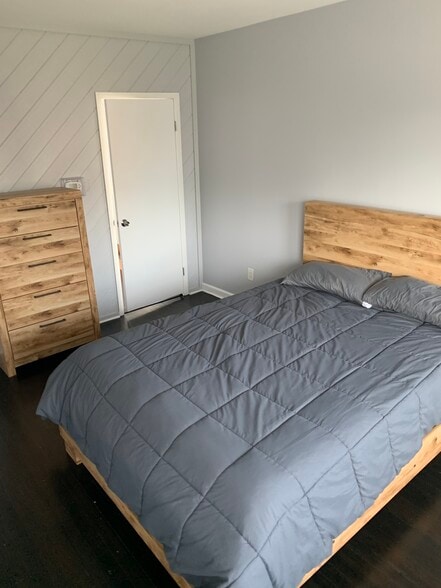 Building Photo - 174 Orland St