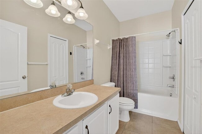 Building Photo - 15843 Fishhawk View Dr