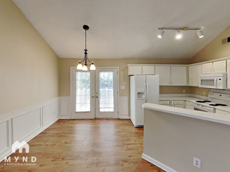 Building Photo - 11721 Long Forest Dr