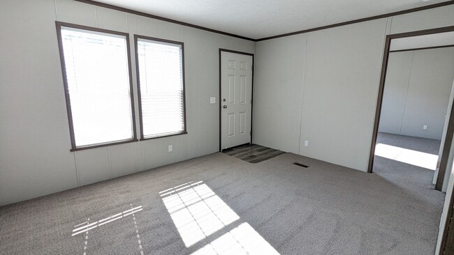 Building Photo - 114 Bluejay Hill