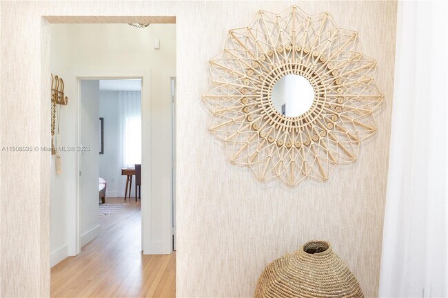 Building Photo - 501 SW 19th Rd