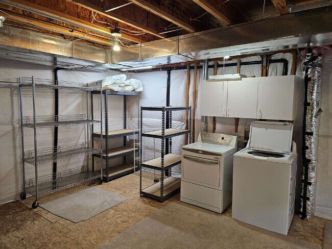 Building Photo - 1124 W Mulberry Ln