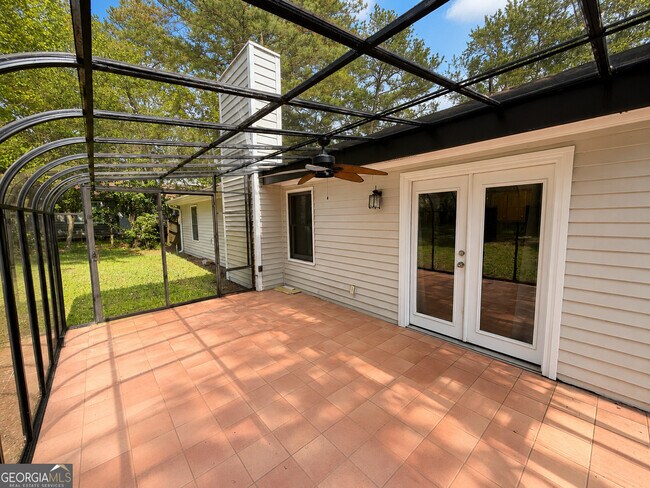 Building Photo - 1710 Underwood Dr SE