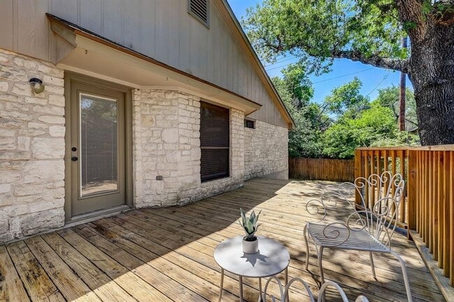 Building Photo - 13006 Moorcroft Ln