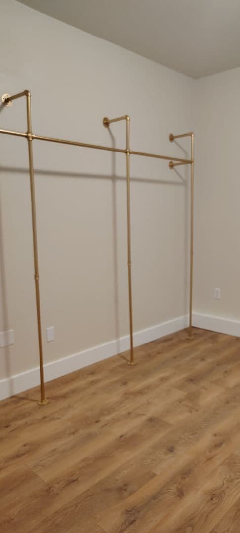 Building Photo - ^^^^^ Loft-Style 2BDR in the Woods! ^^^^^