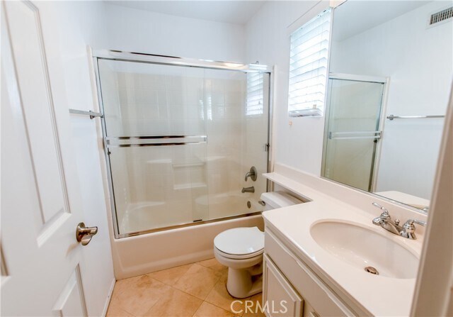 Building Photo - 14 Rowan Dr