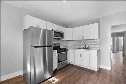 Building Photo - 1104A Avenue C