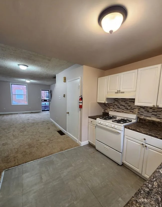 Building Photo - 3129 N Bambrey St