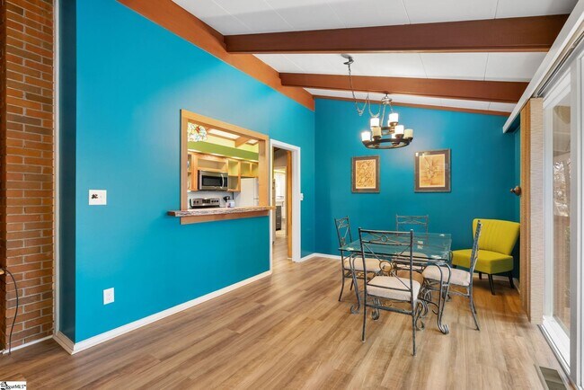 Building Photo - 103 Robinall Dr