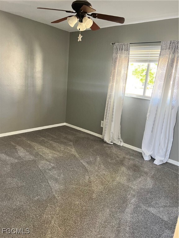 Building Photo - 1412 NE Van Loon Terrace