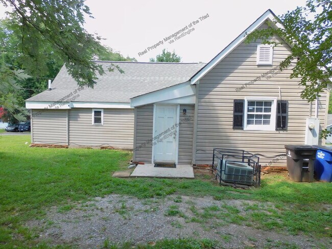 Building Photo - 618 Glencoe St
