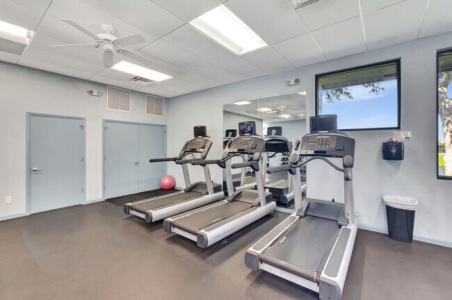 Building Photo - 6078 Dusenburg Rd