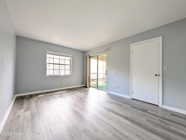 Building Photo - 3039 Sir Hamilton Cir