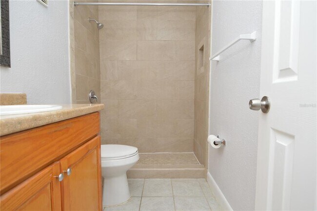 Building Photo - 166 Pompano Dr SE