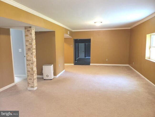 Building Photo - 1108 Swan Creek Rd