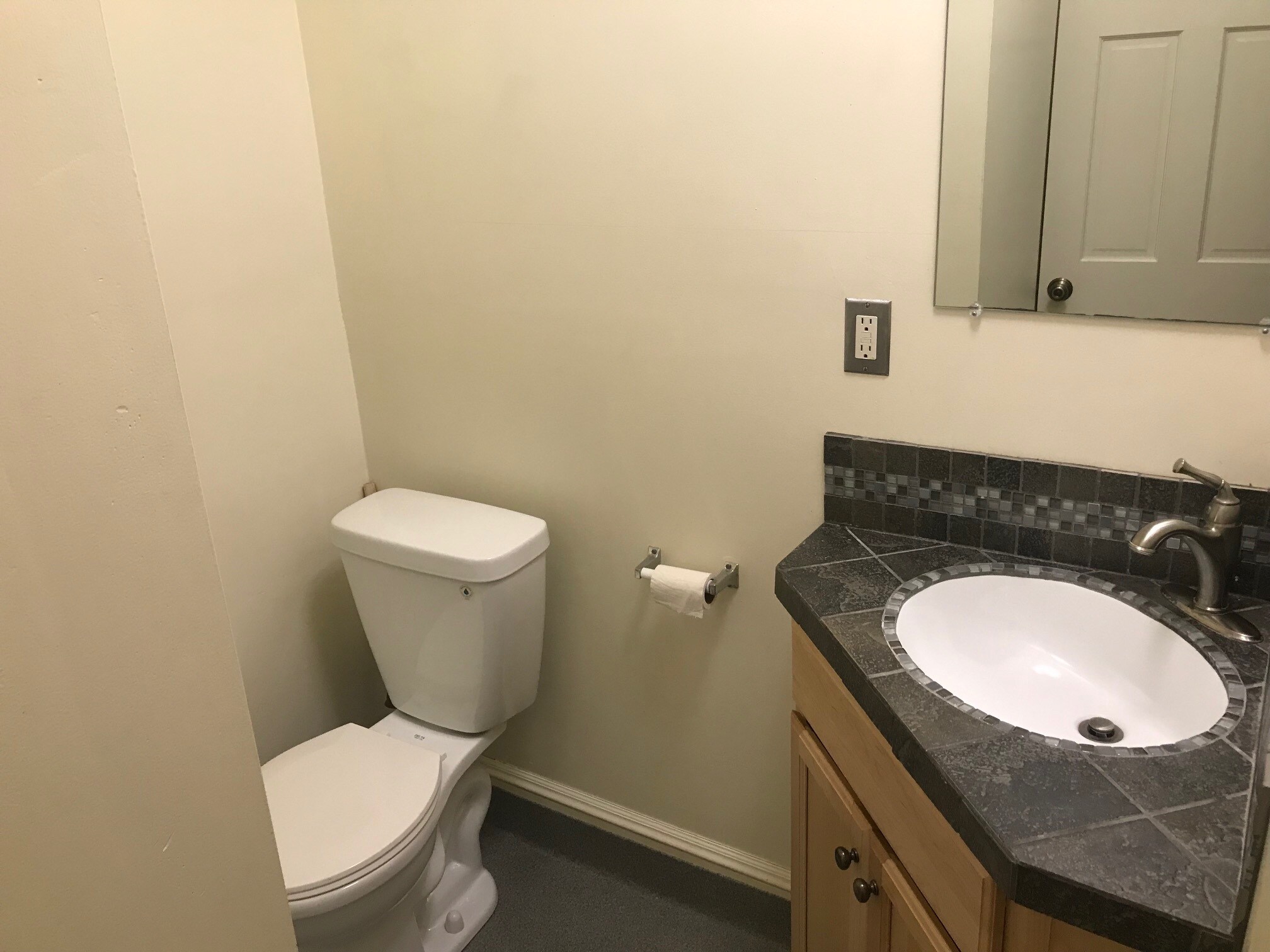 Building Photo - 33 Ward St