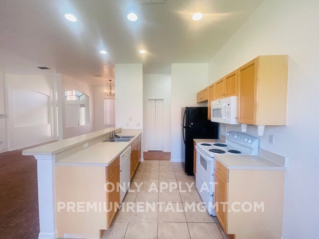 Building Photo - Tuscany Preserve-446 Caraway dr Poinciana, FL 34759