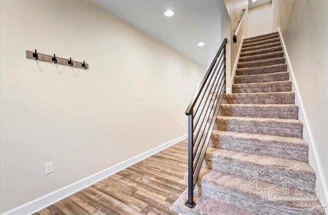 Building Photo - 3501 Mossy Oak Villas Cir