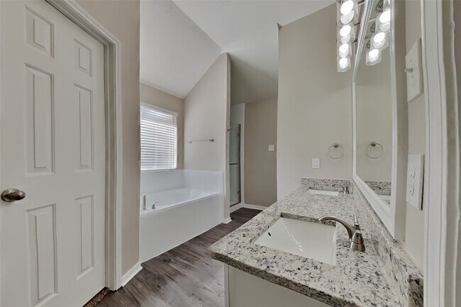 Building Photo - 25818 Elmley Pl