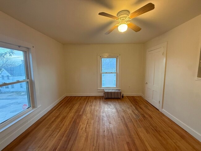 Building Photo - 442 Merrimack St