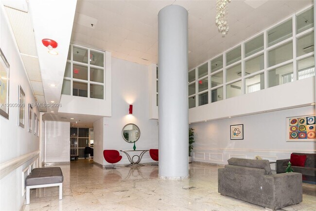 Building Photo - 9341 Collins Ave