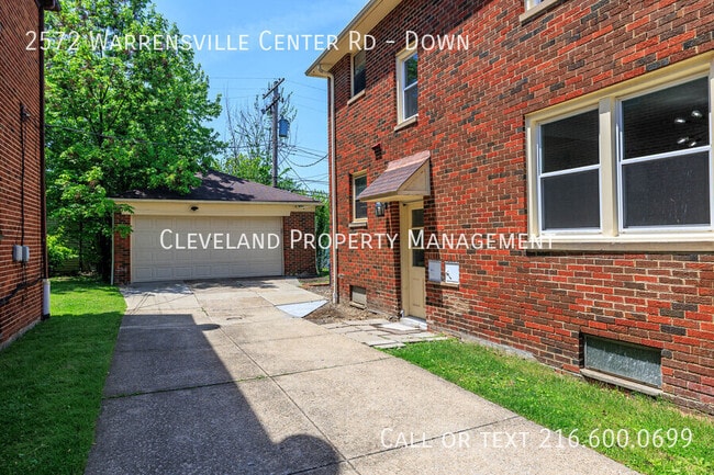 Building Photo - 2572 Warrensville Center Rd