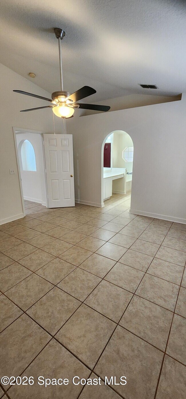 Building Photo - 3133 Cauthen Creek Dr