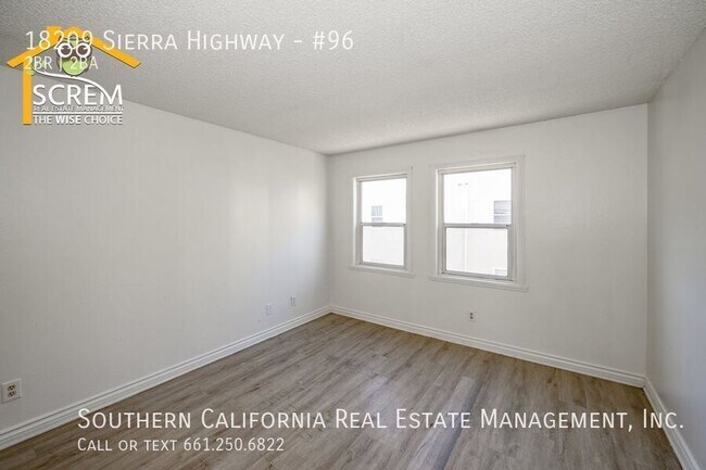 Building Photo - 18209 Sierra Hwy