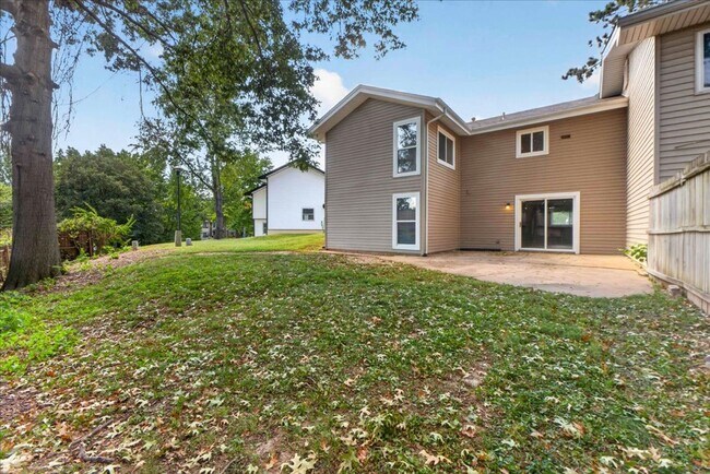 Building Photo - 18 Spring Song Ct