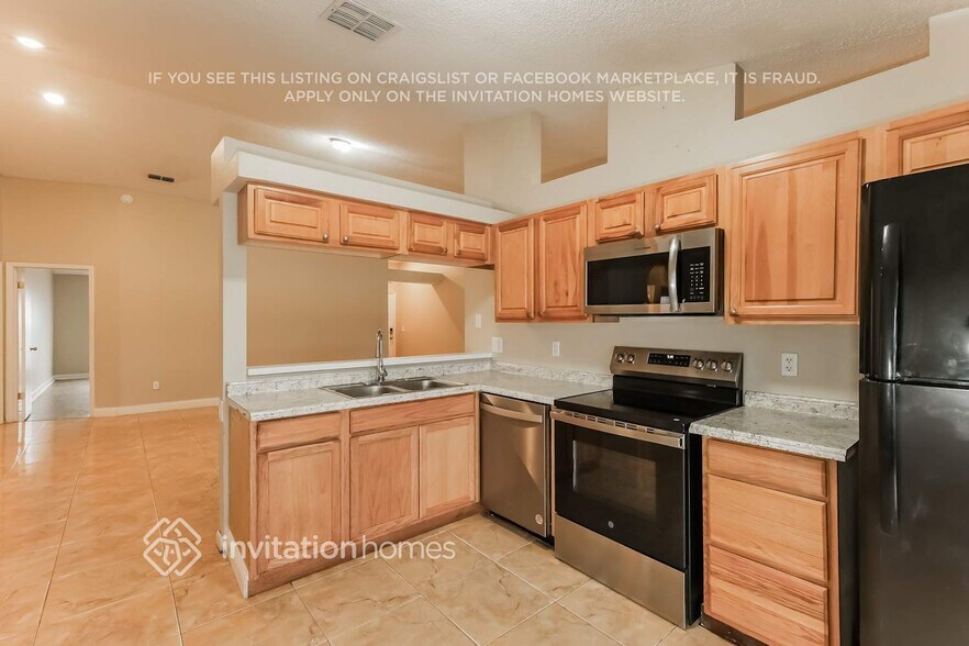 Building Photo - 1003 Pinehaven Ct