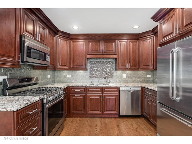 Building Photo - 335 Brookside Ln