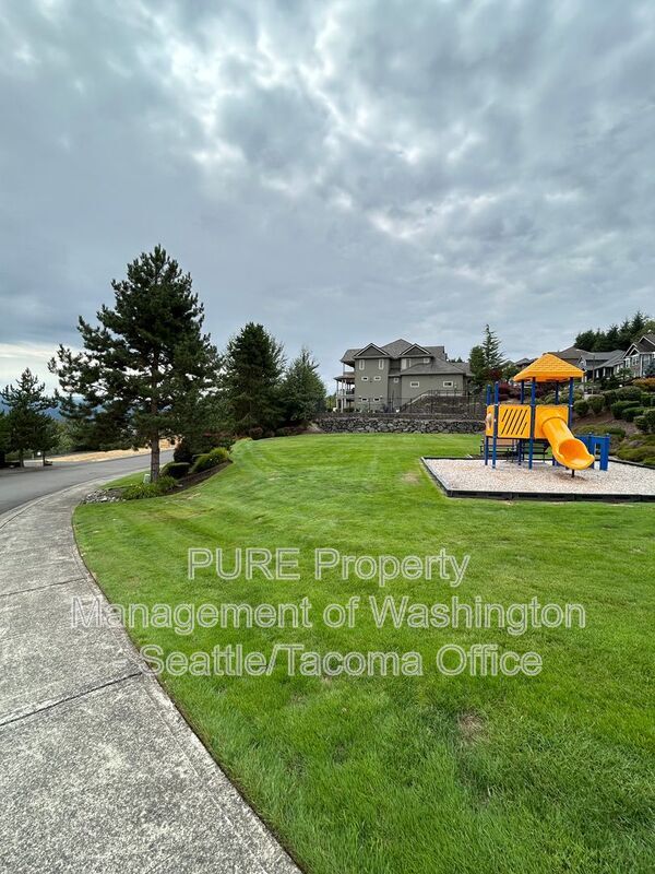 Building Photo - 16801 140th Ave E