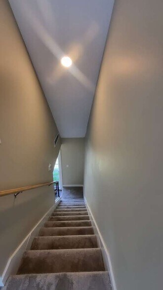 Building Photo - 1912 N Talbott St