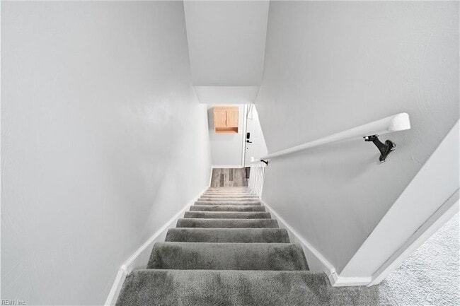 Building Photo - 1328 Mill Lake Quarter