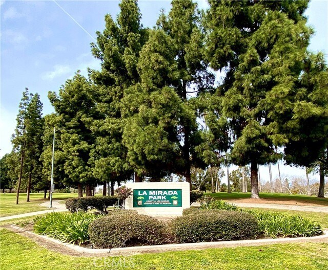 Building Photo - 16073 Crestline Dr