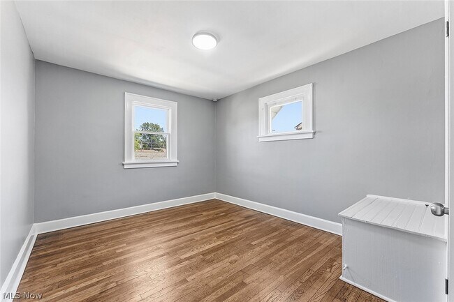 Building Photo - 3790 W 116th St