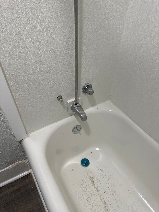 Building Photo - 11 Pleasant St